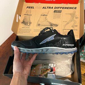 ALTA TRAIL SHOES